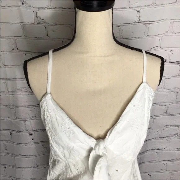 Old Navy White Eyelet Spaghetti Strap Top Medium - Picture 5 of 11